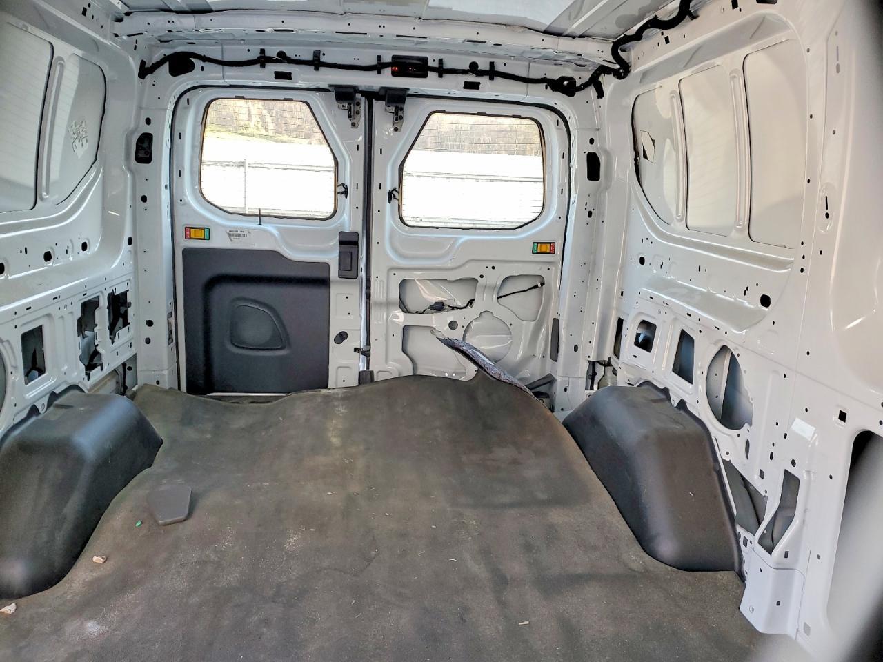 2023 Ford Transit T-150 - zdjęcie 10