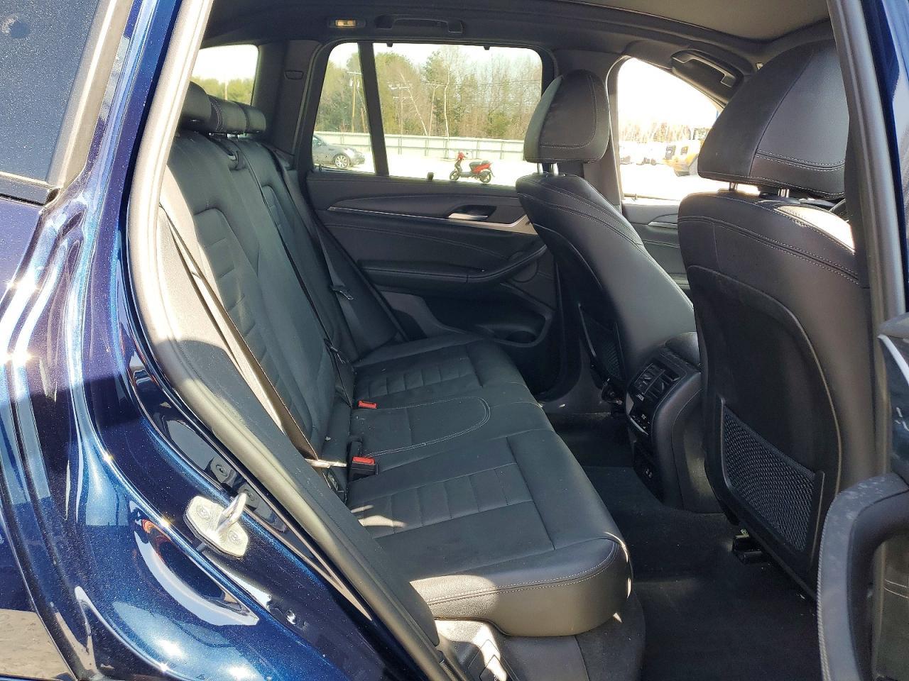 2024 BMW X3 M40I - zdjęcie 11