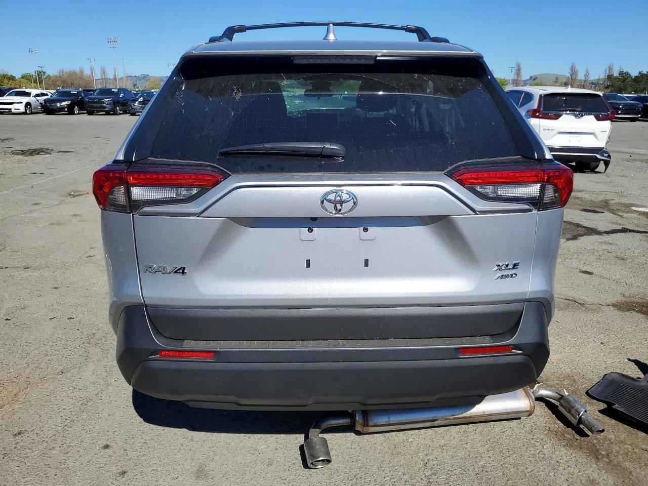 2025 Toyota Rav4 Xle - zdjęcie 6