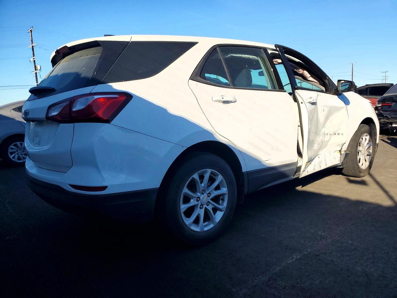 2019 Chevrolet Equinox Ls - zdjęcie 3