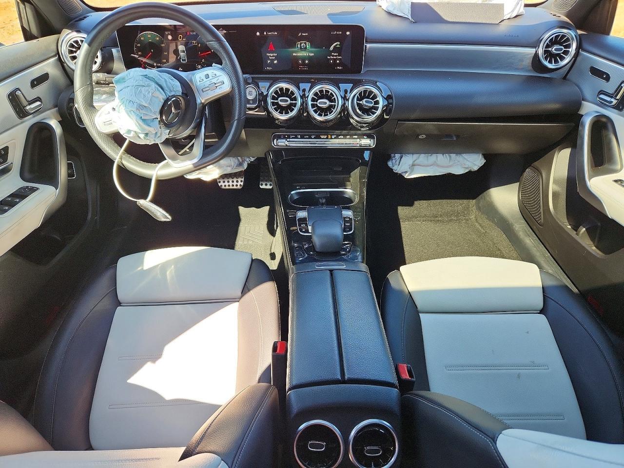 2019 Mercedes-Benz A 220 - zdjęcie 8