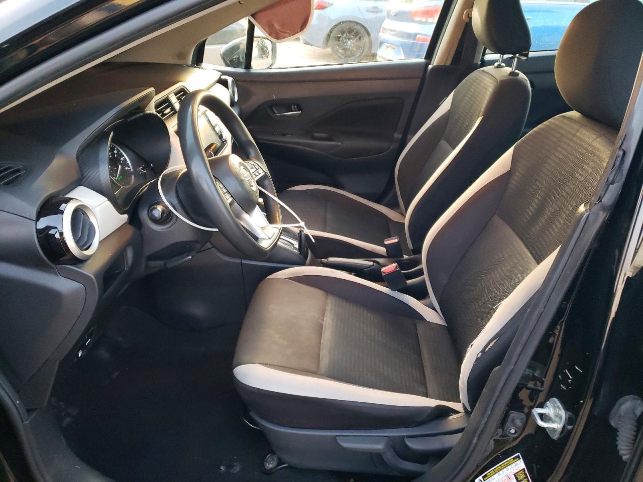 2021 Nissan Versa Sv - zdjęcie 7