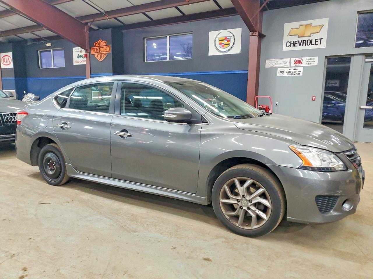 2015 Nissan Sentra Sr - zdjęcie 4