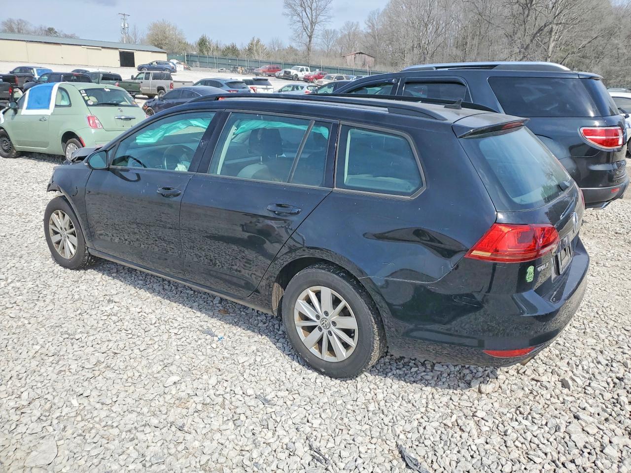 2016 Volkswagen Golf Sportwagen S - zdjęcie 2