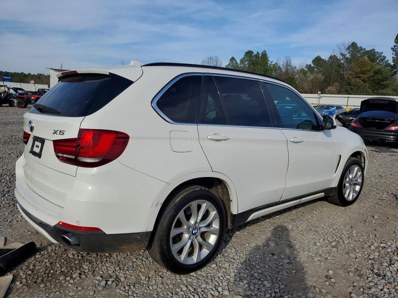 2015 BMW X5 xDrive35I - zdjęcie 3