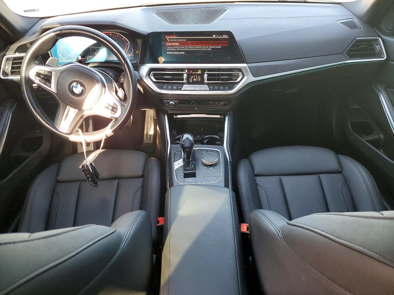 2021 BMW 330I - zdjęcie 8