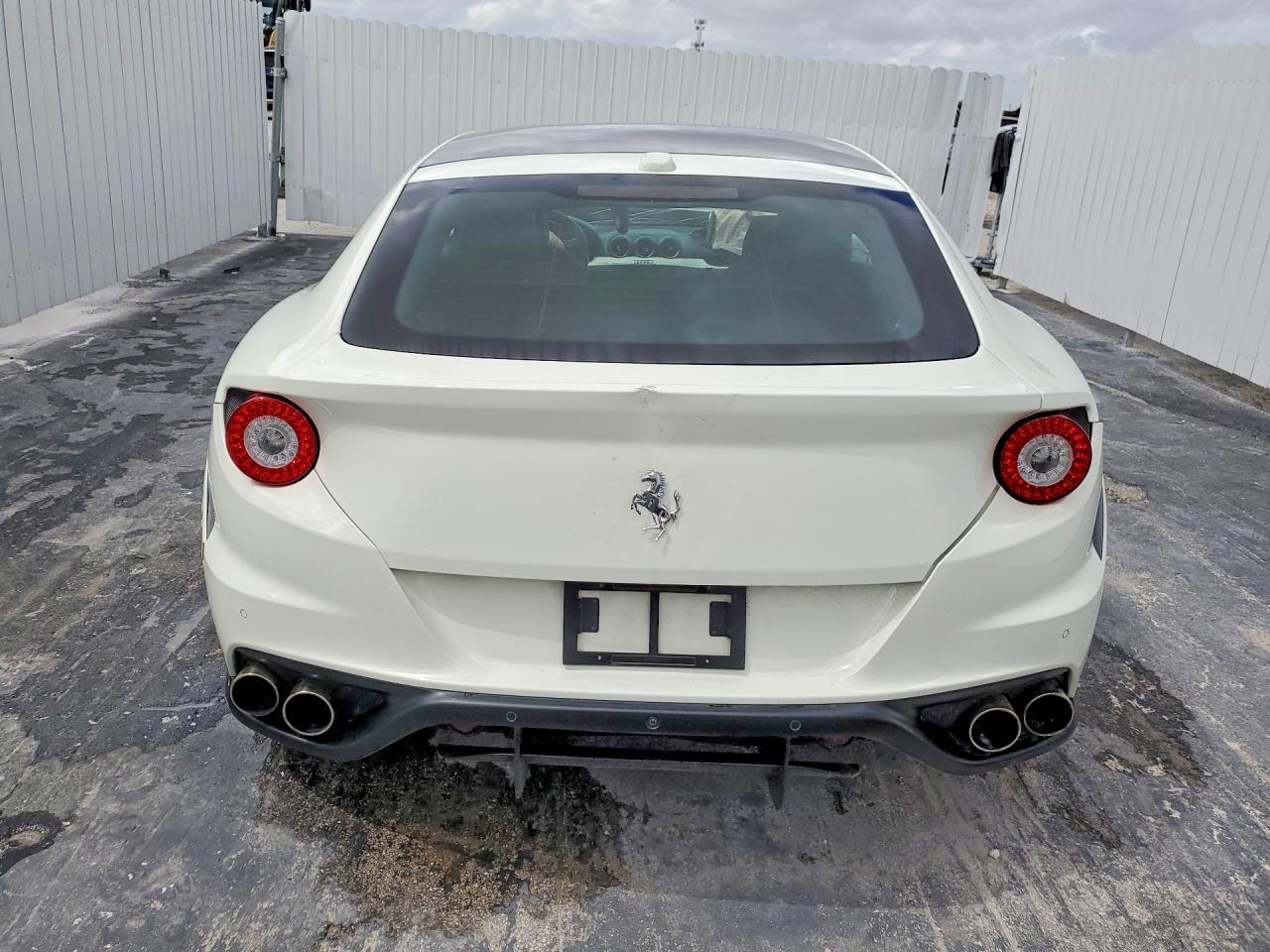 2015 Ferrari Ff - zdjęcie 6