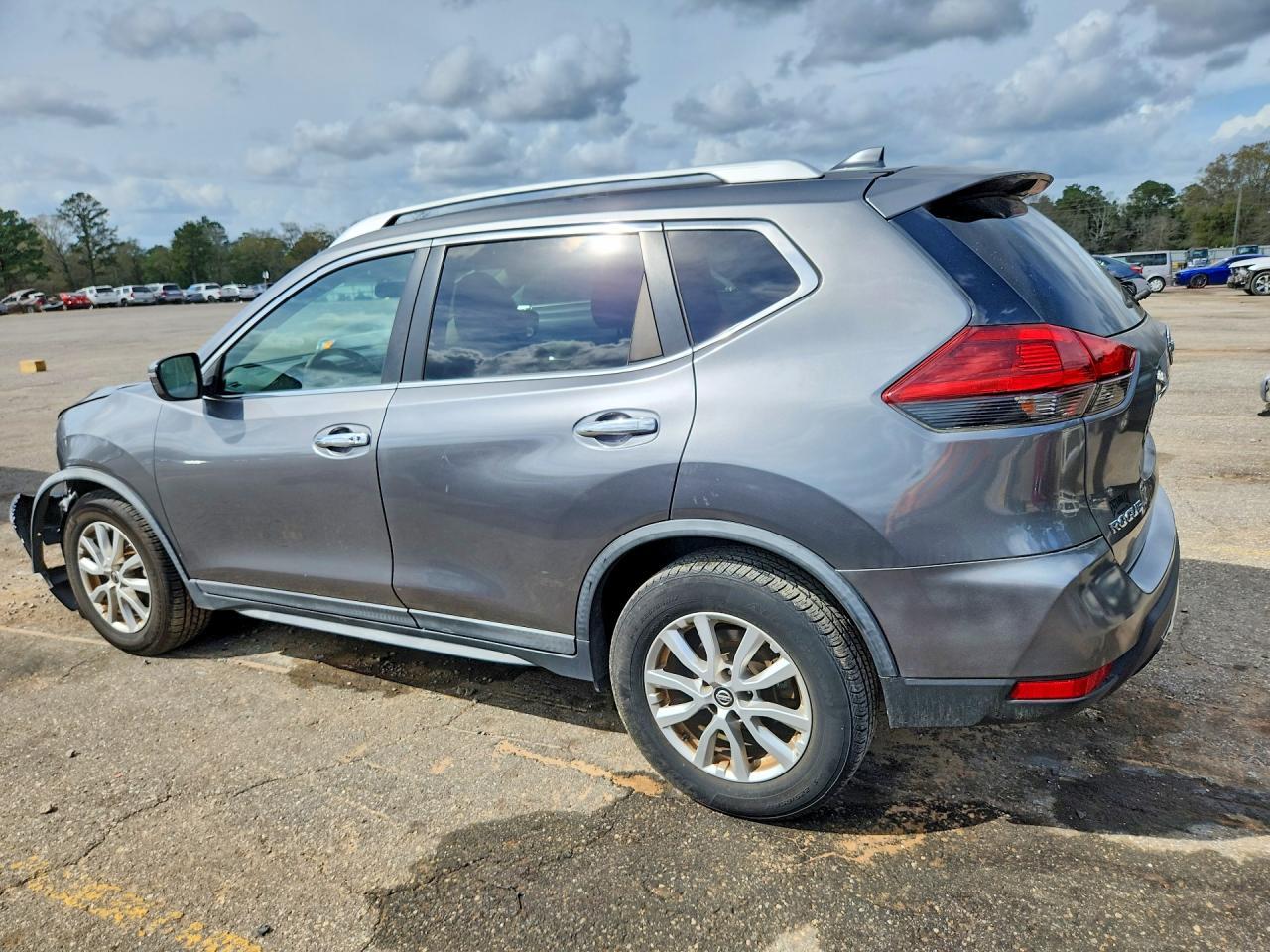2018 Nissan Rogue Sv - zdjęcie 2