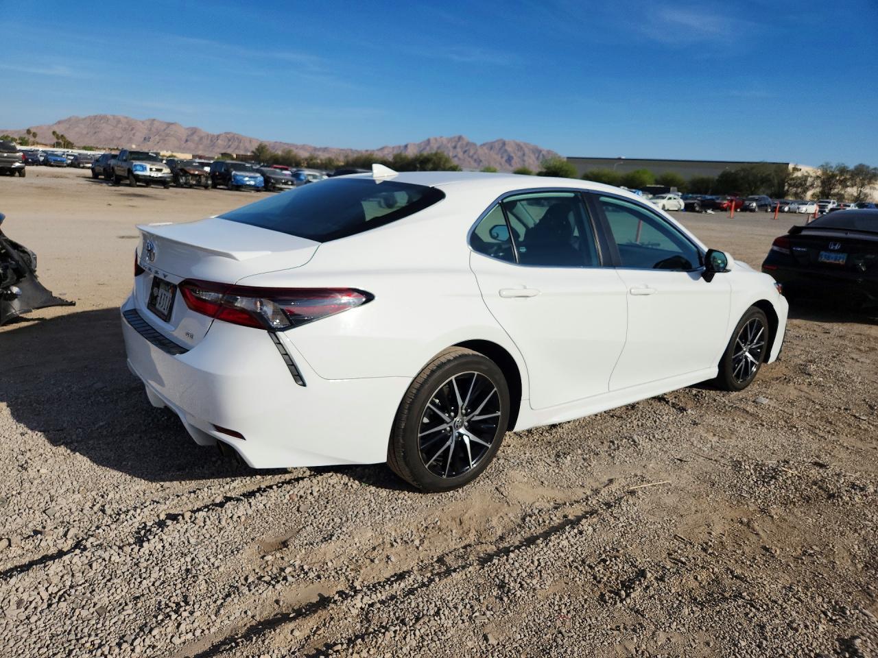 2024 Toyota Camry Se Night Shade - zdjęcie 3