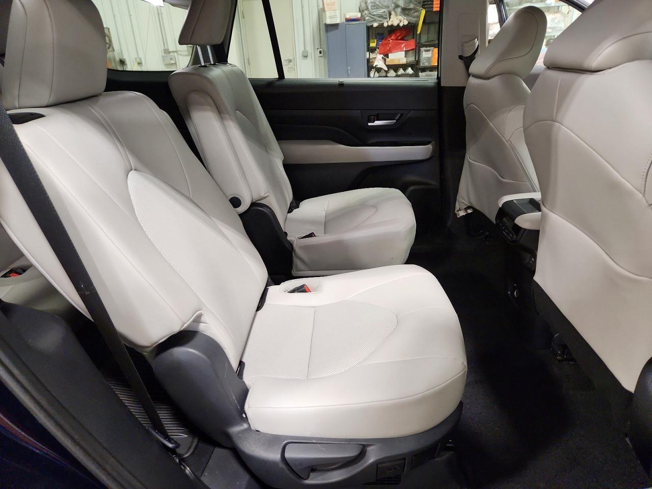 2026 Toyota Grand Highlander Hybrid Xle - zdjęcie 11