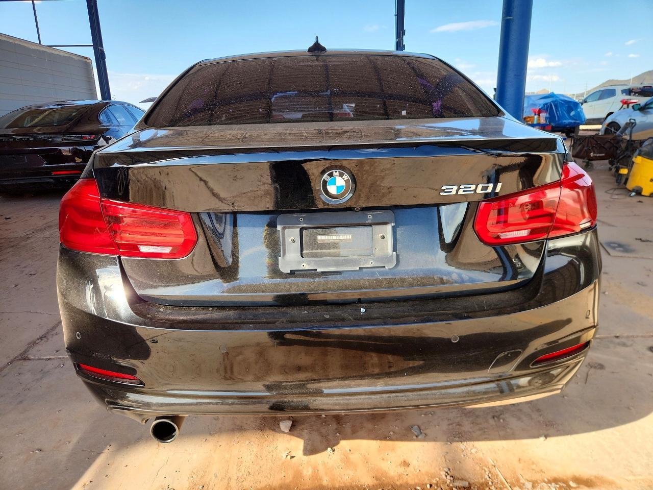 2016 BMW 320 I - zdjęcie 6