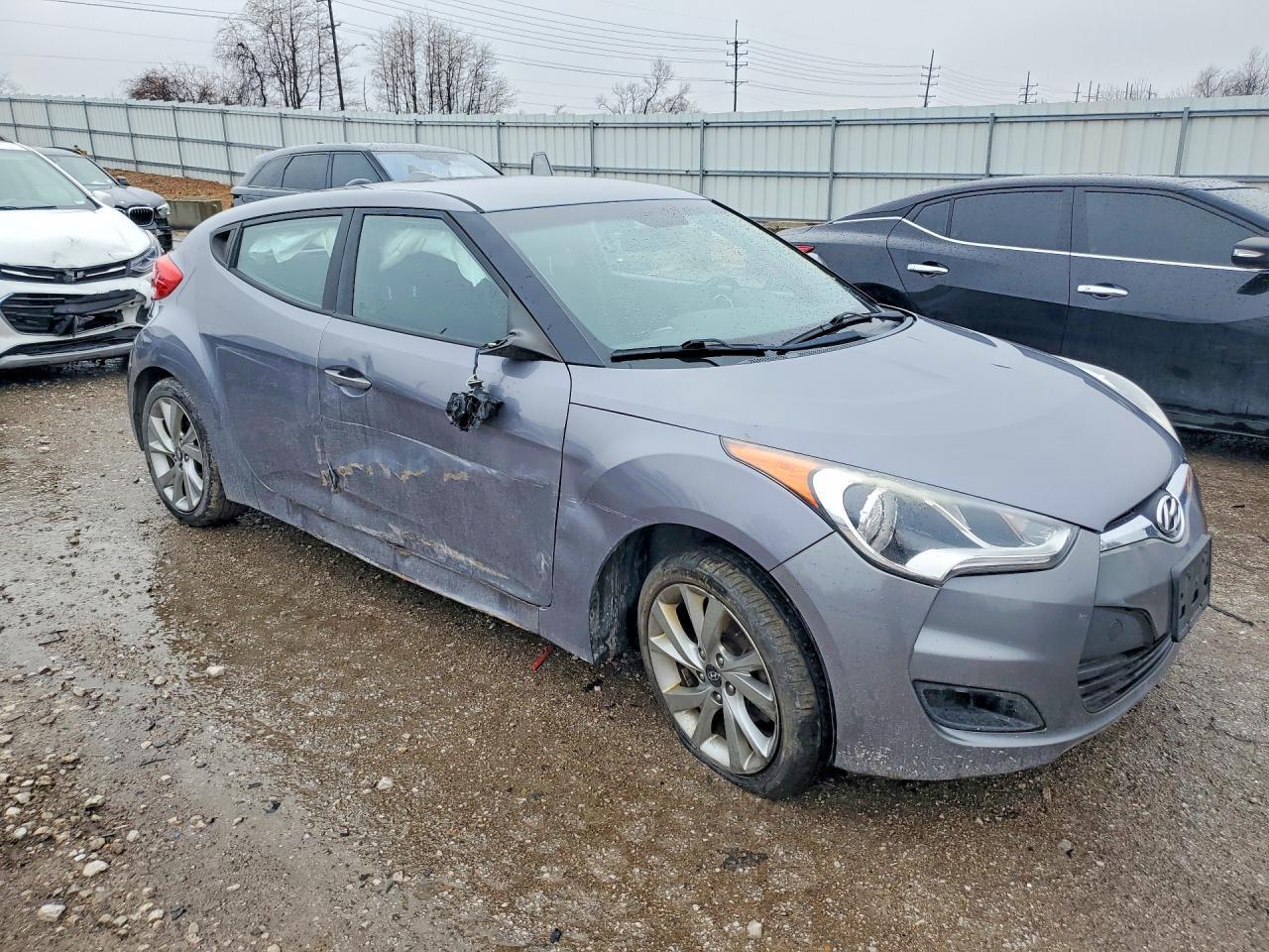 2016 Hyundai Veloster Base - zdjęcie 4