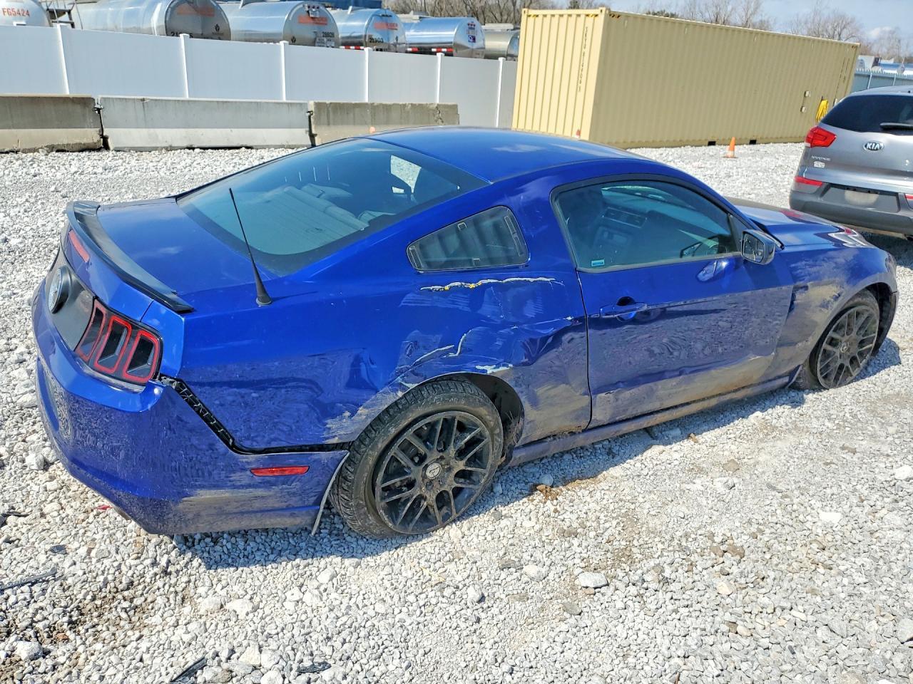 2014 Ford Mustang - zdjęcie 3