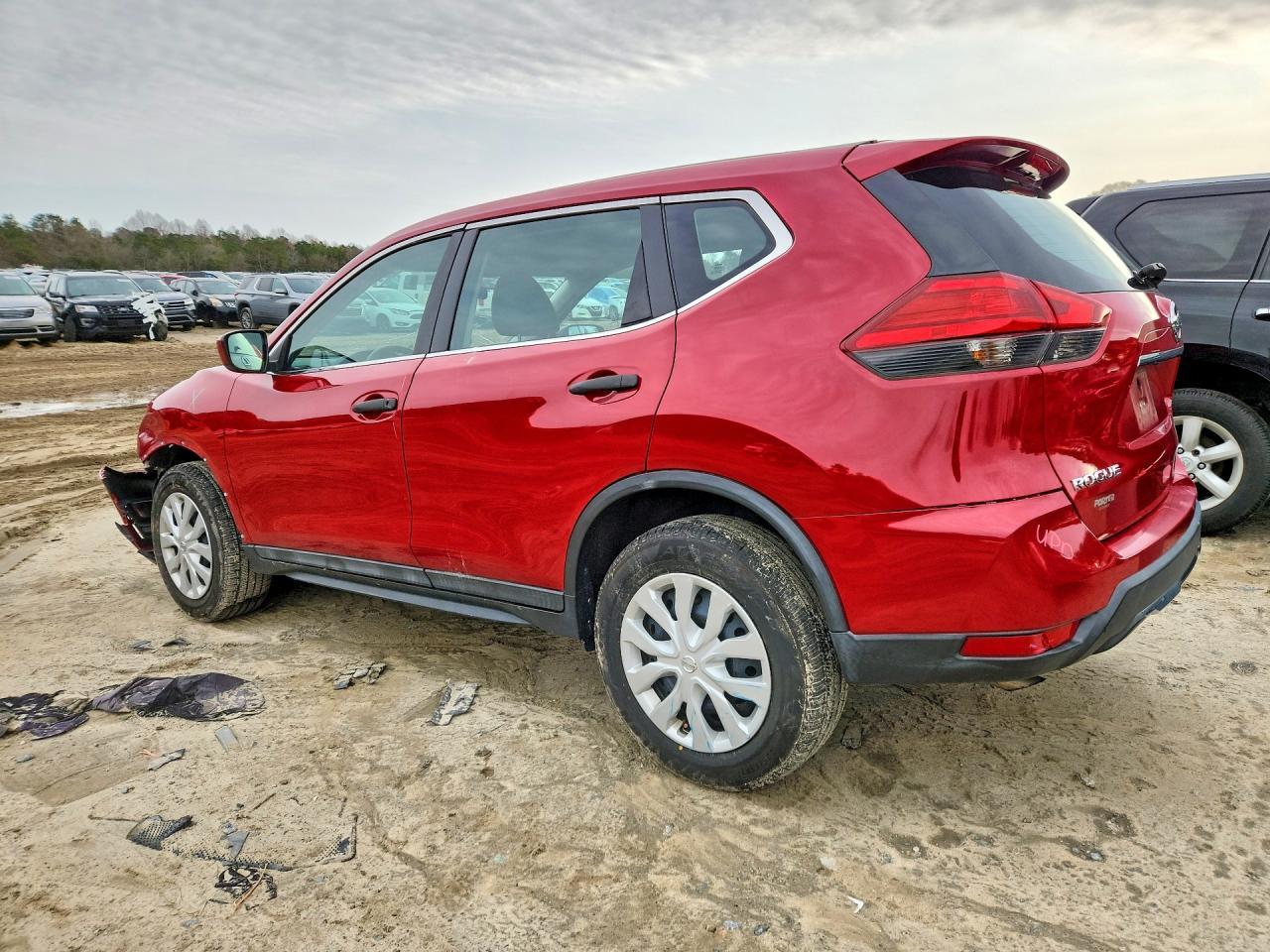 2017 Nissan Rogue S - zdjęcie 2