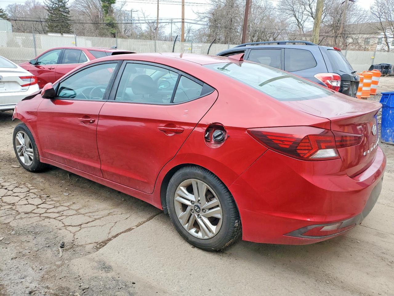 2019 Hyundai Elantra Sel - zdjęcie 2