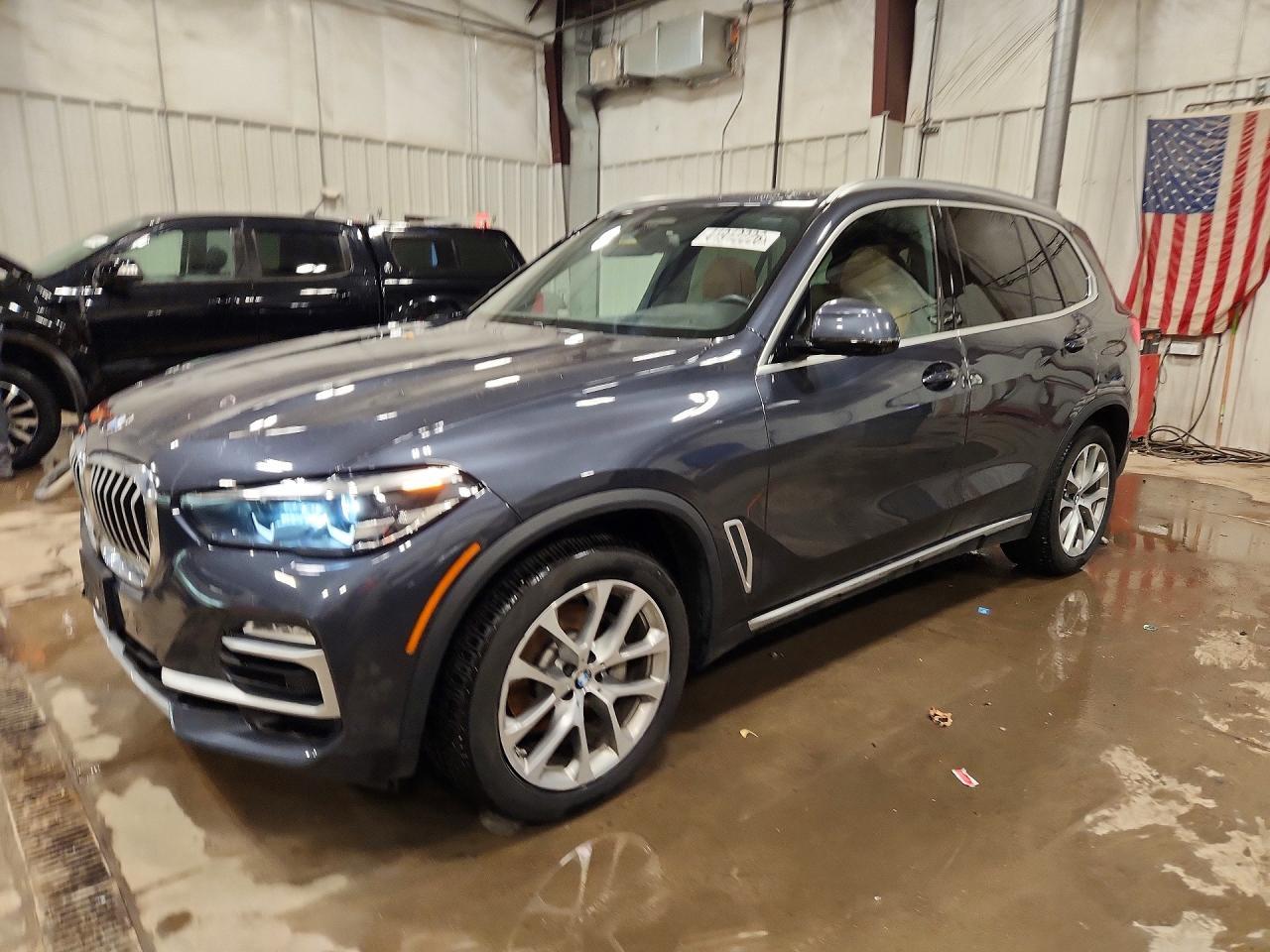 2020 BMW X5 xDrive40I - zdjęcie główne