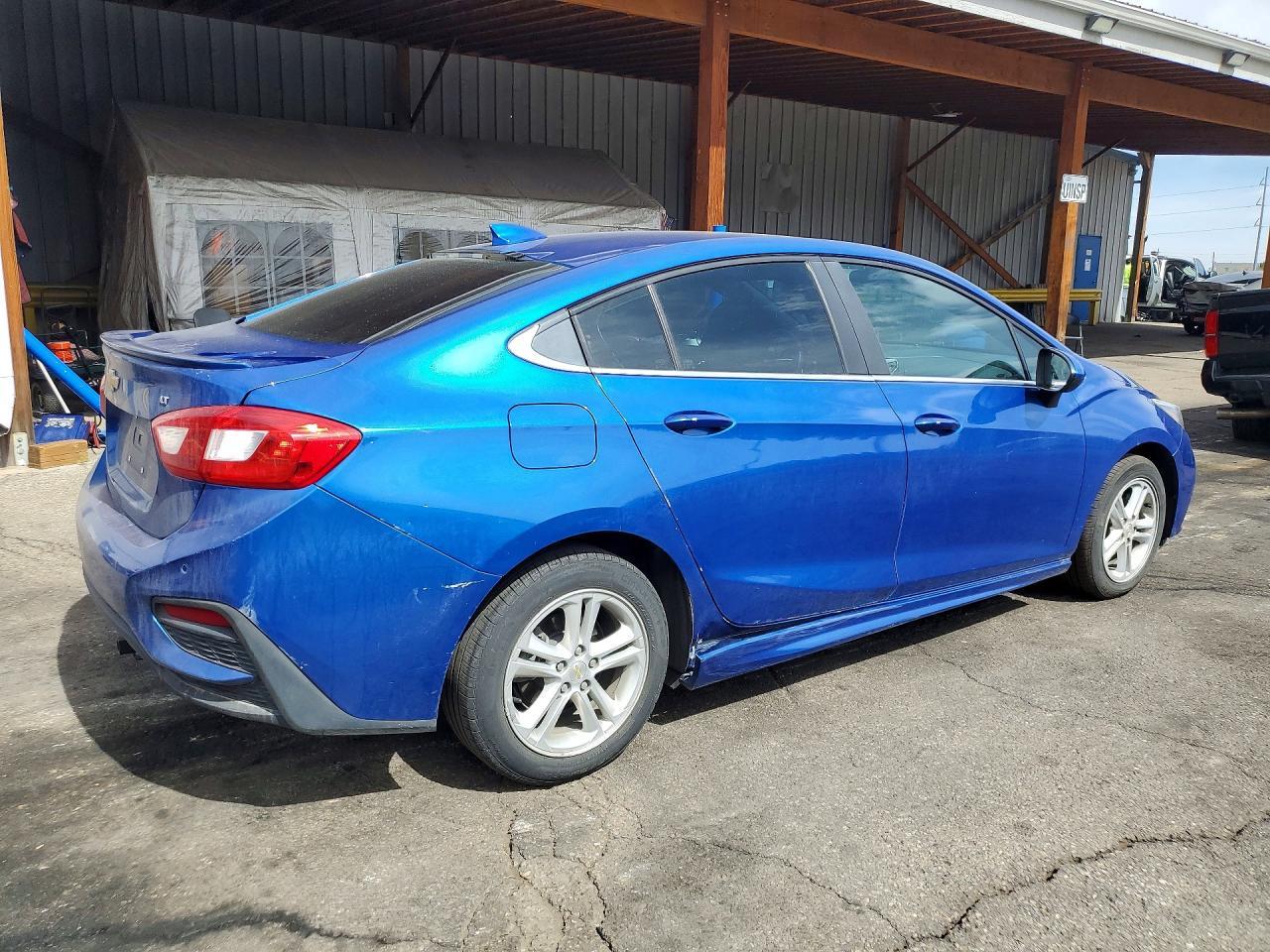 2017 Chevrolet Cruze Lt - zdjęcie 3