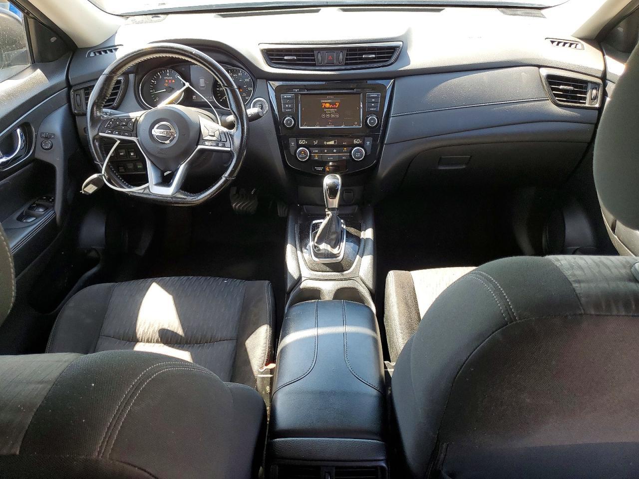 2020 Nissan Rogue Sv - zdjęcie 8