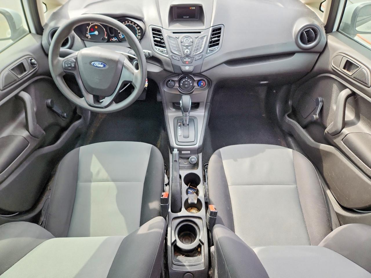 2018 Ford Fiesta S - zdjęcie 8