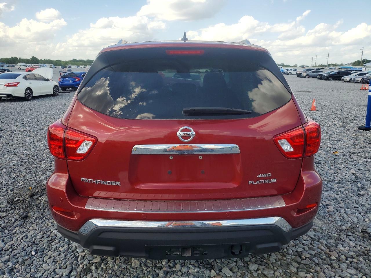2017 Nissan Pathfinder Platinum - zdjęcie 6