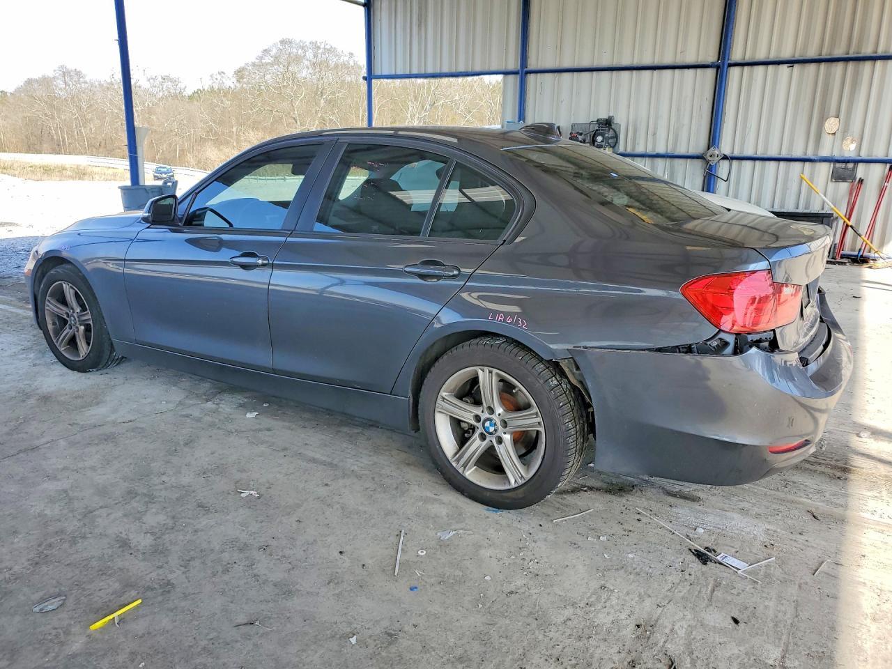 2013 BMW 328 I - zdjęcie 2
