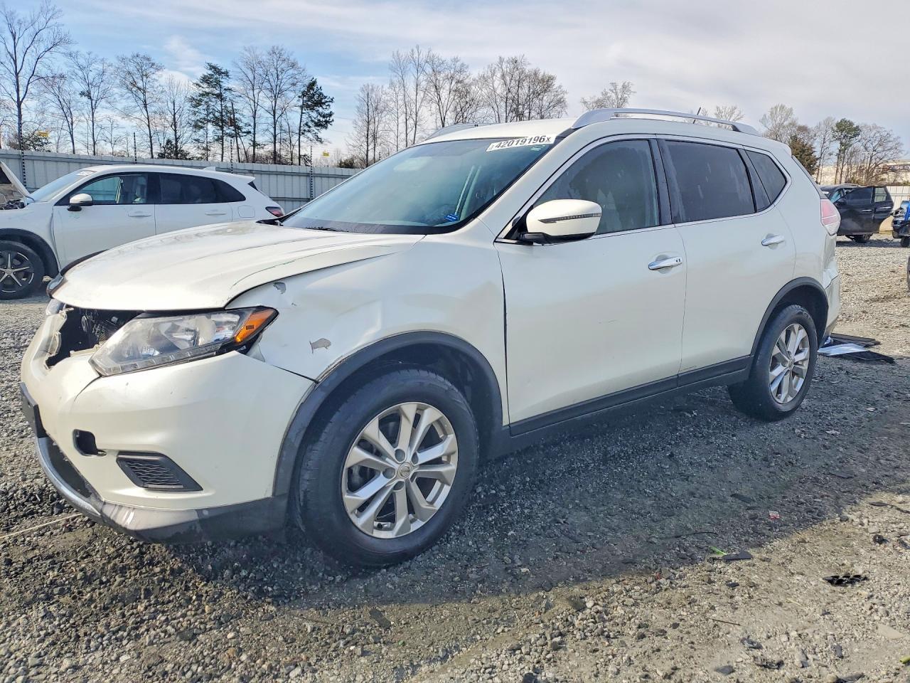2016 Nissan Rogue Sv - zdjęcie główne