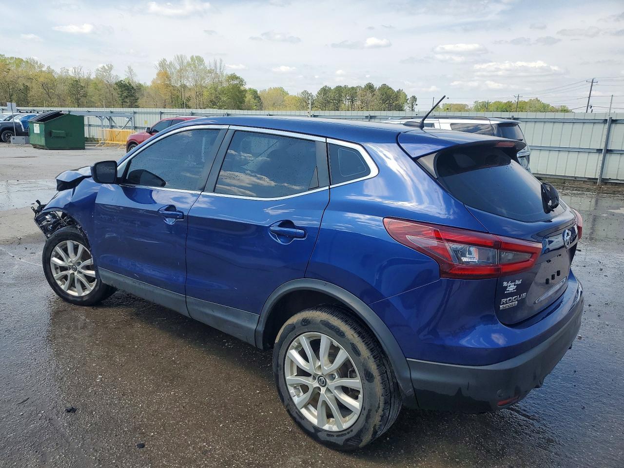 2021 Nissan Rogue Sport S - zdjęcie 2