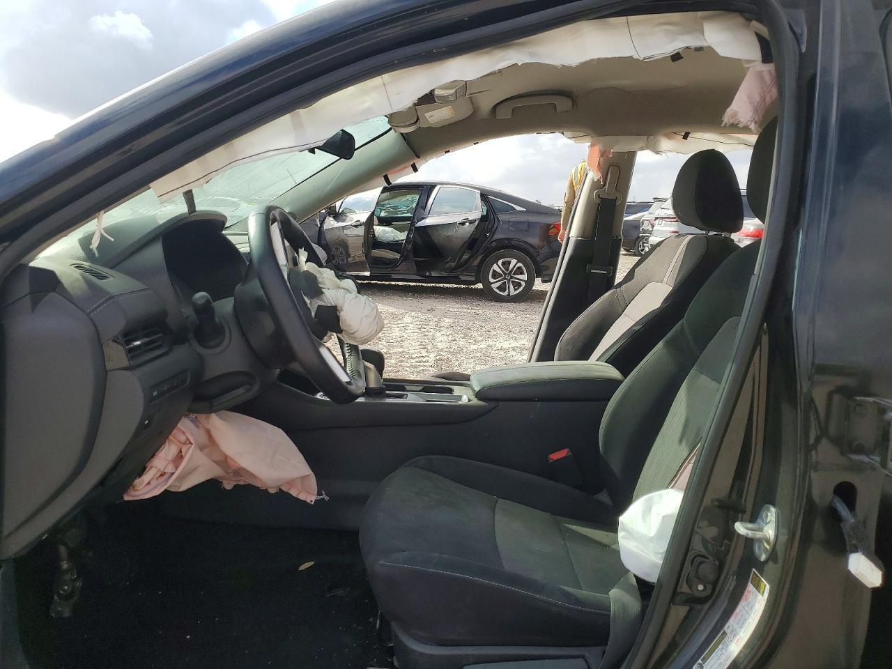 2020 Nissan Sentra Sv - zdjęcie 7