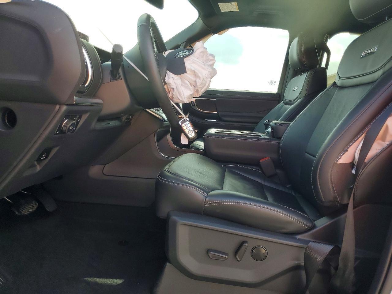 2025 Ford Expedition Max Platinum - zdjęcie 6