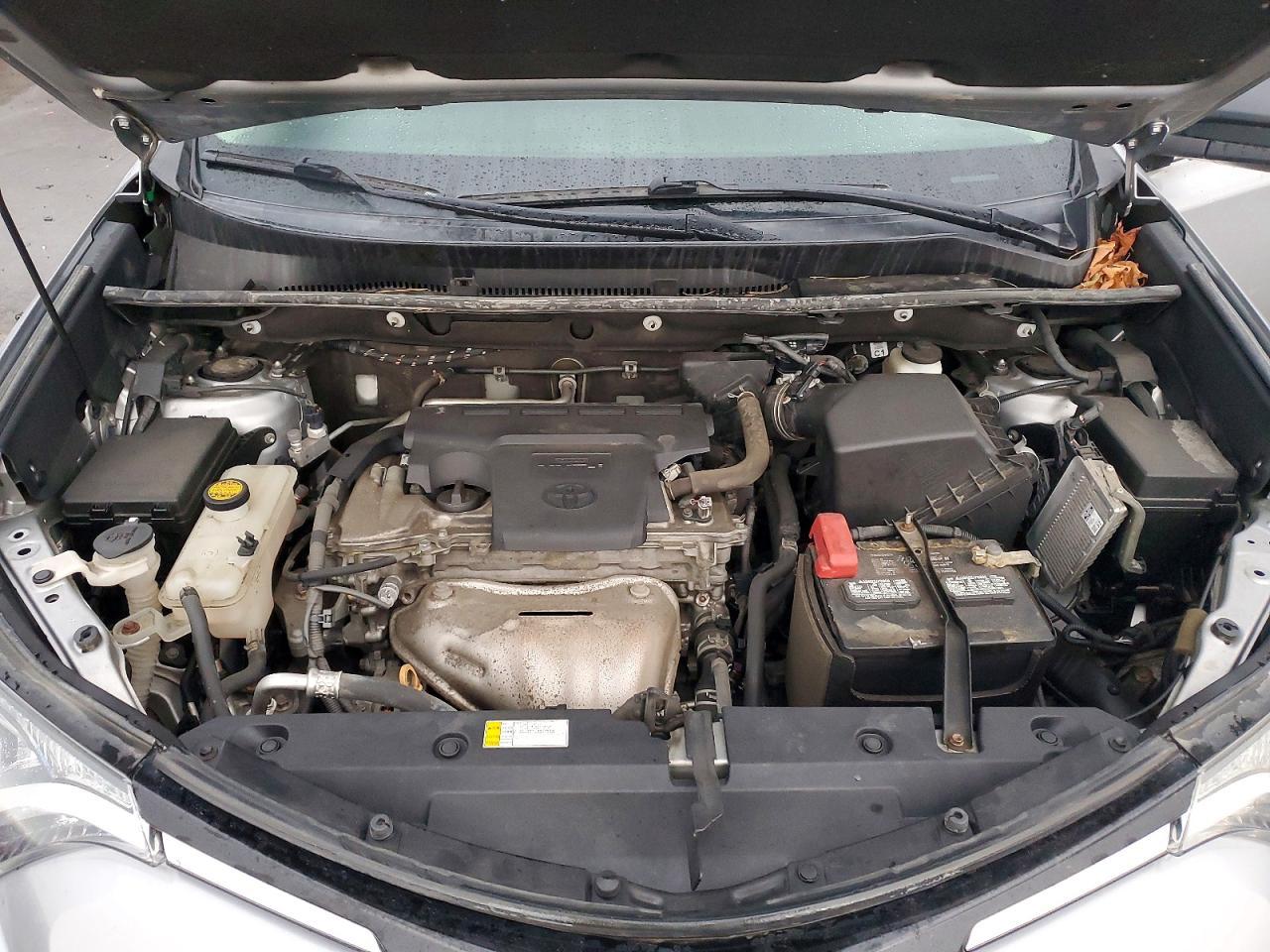 2018 Toyota Rav4 Le - zdjęcie 12