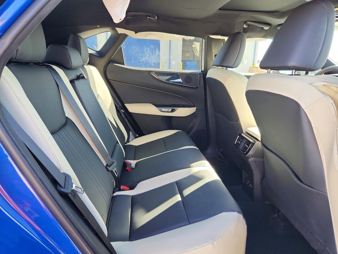 2022 Lexus Nx 350 Premium - zdjęcie 11