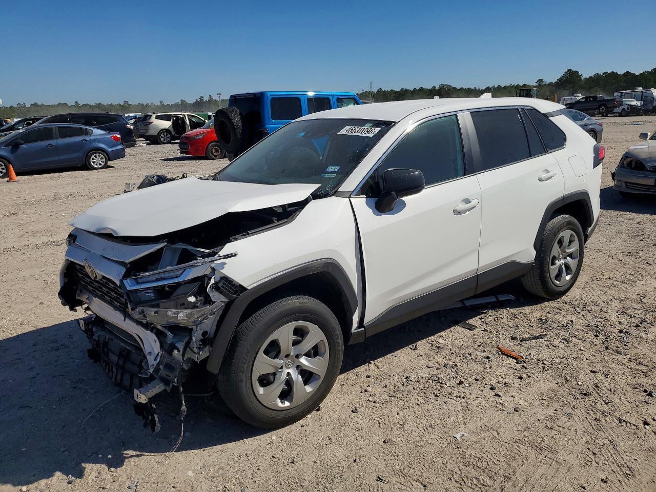 2023 Toyota Rav4 Le - zdjęcie główne