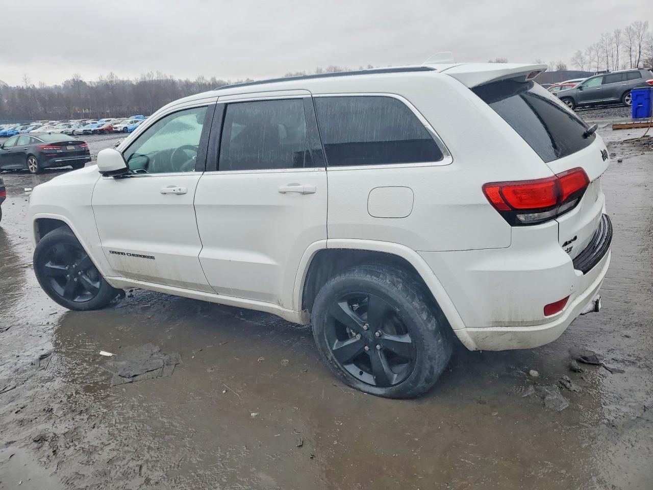 2015 Jeep Grand Cherokee Laredo - zdjęcie 2