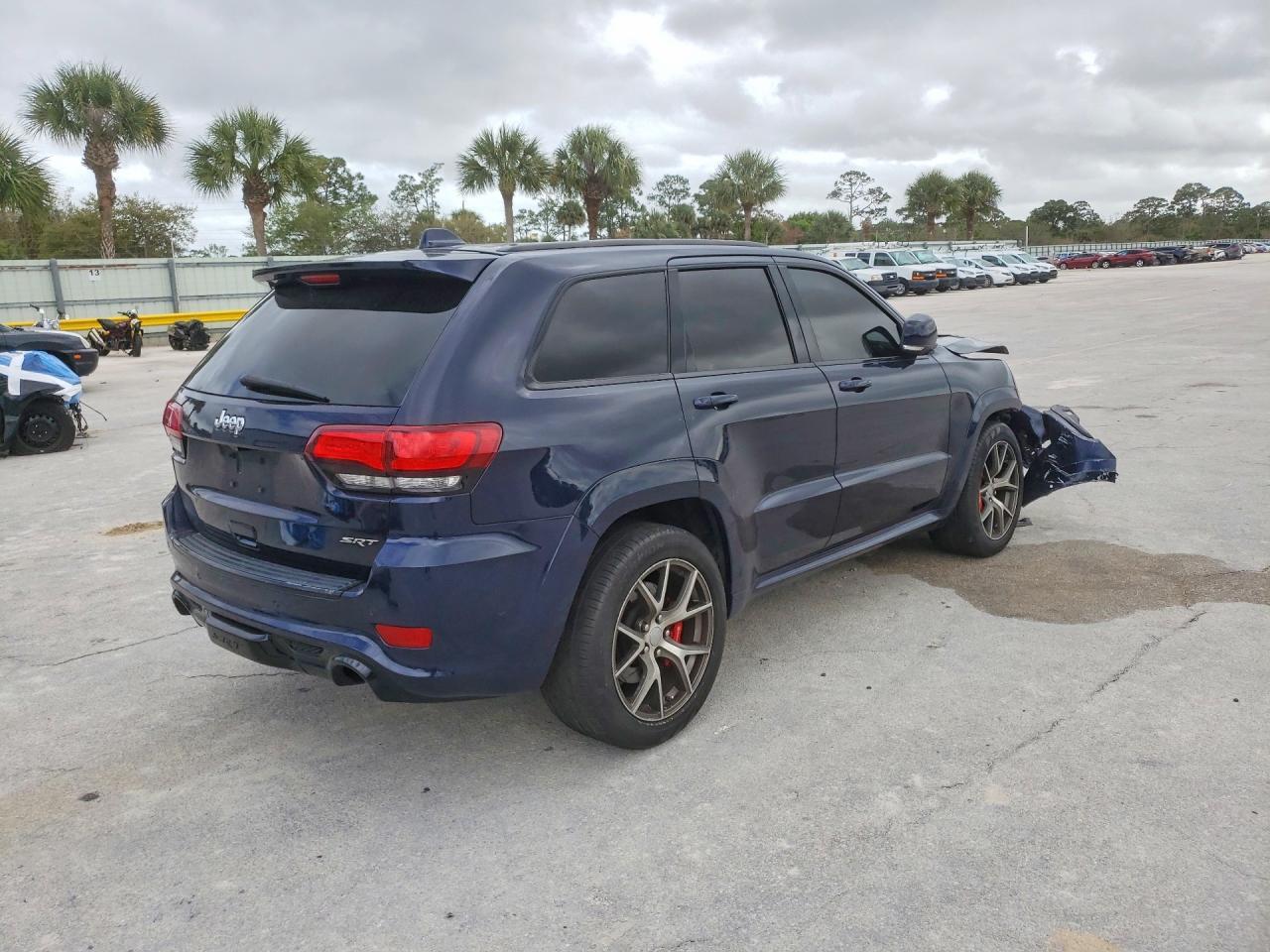 2017 Jeep Grand Cherokee Srt-8 - zdjęcie 3