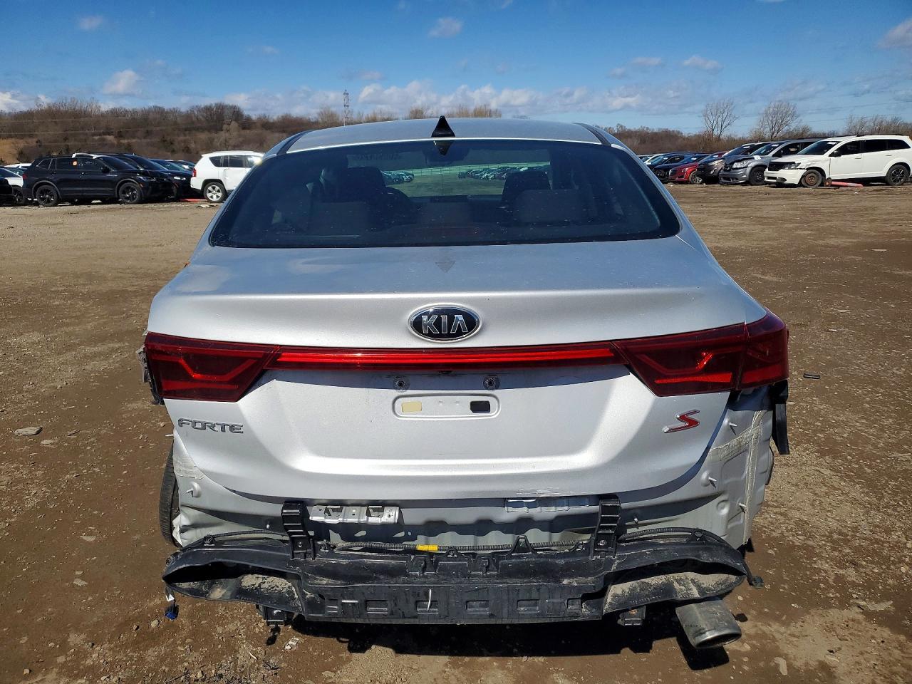 2019 Kia Forte S - zdjęcie 6