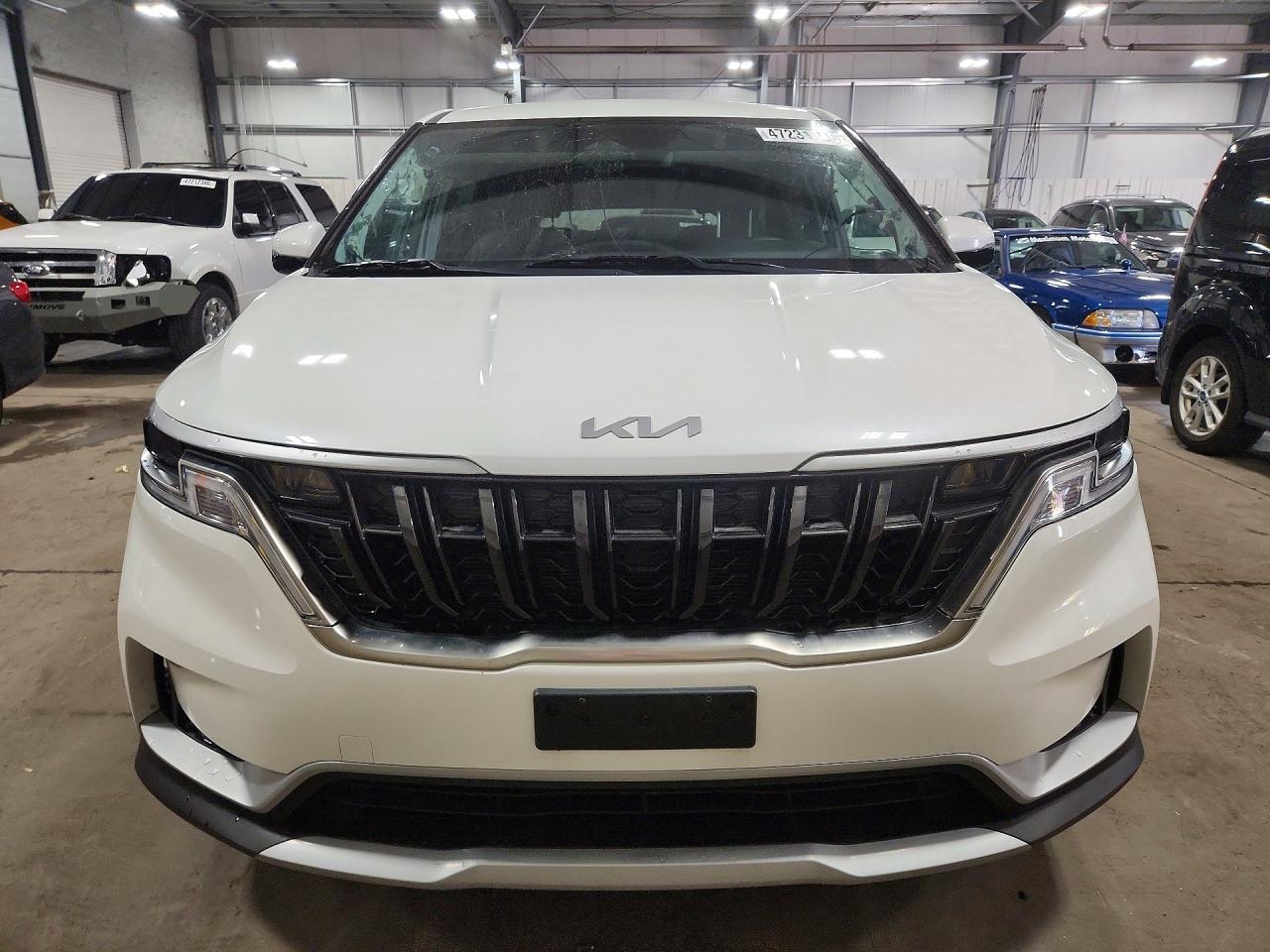 2024 Kia Carnival Lx - zdjęcie 5