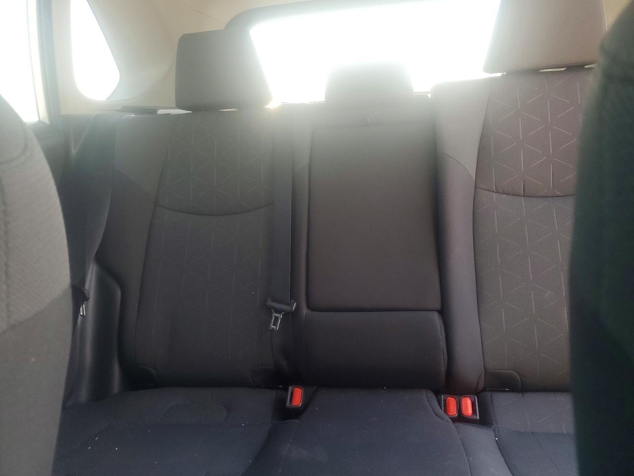 2019 Toyota Rav4 Xle - zdjęcie 10