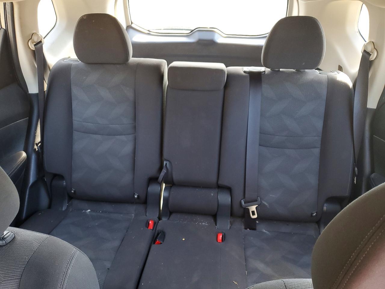 2016 Nissan Rogue S - zdjęcie 10