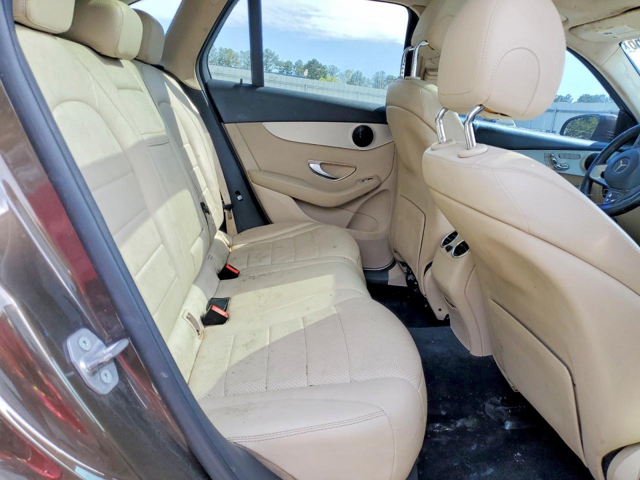 2017 Mercedes-Benz Glc 300 - zdjęcie 11