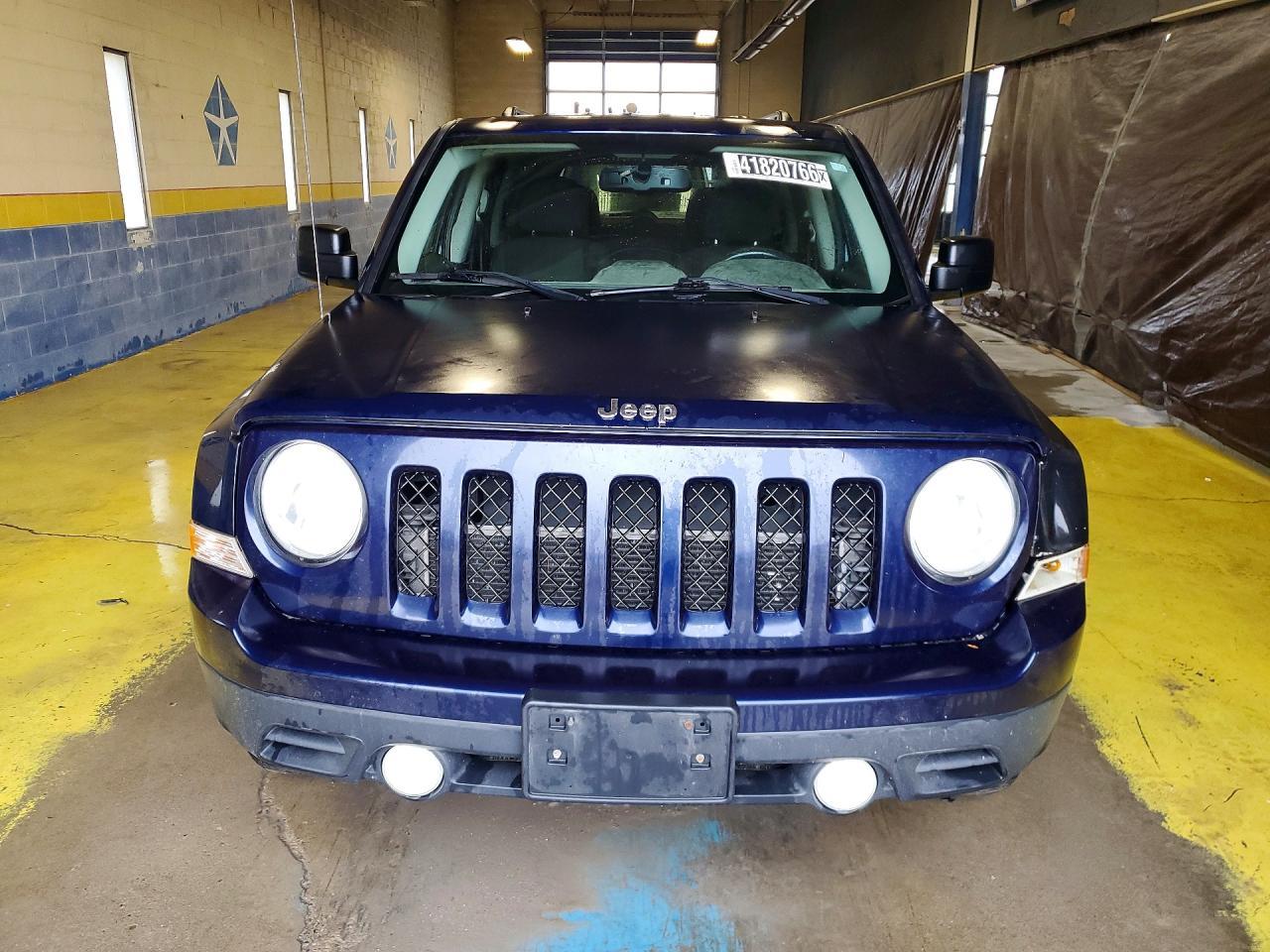 2014 Jeep Patriot Latitude - zdjęcie 5