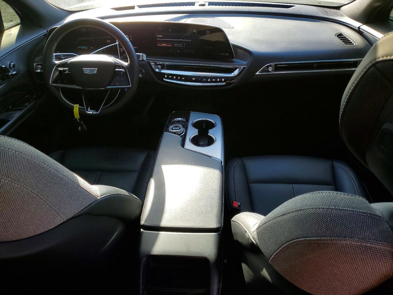 2024 Cadillac Lyriq Tech - zdjęcie 8