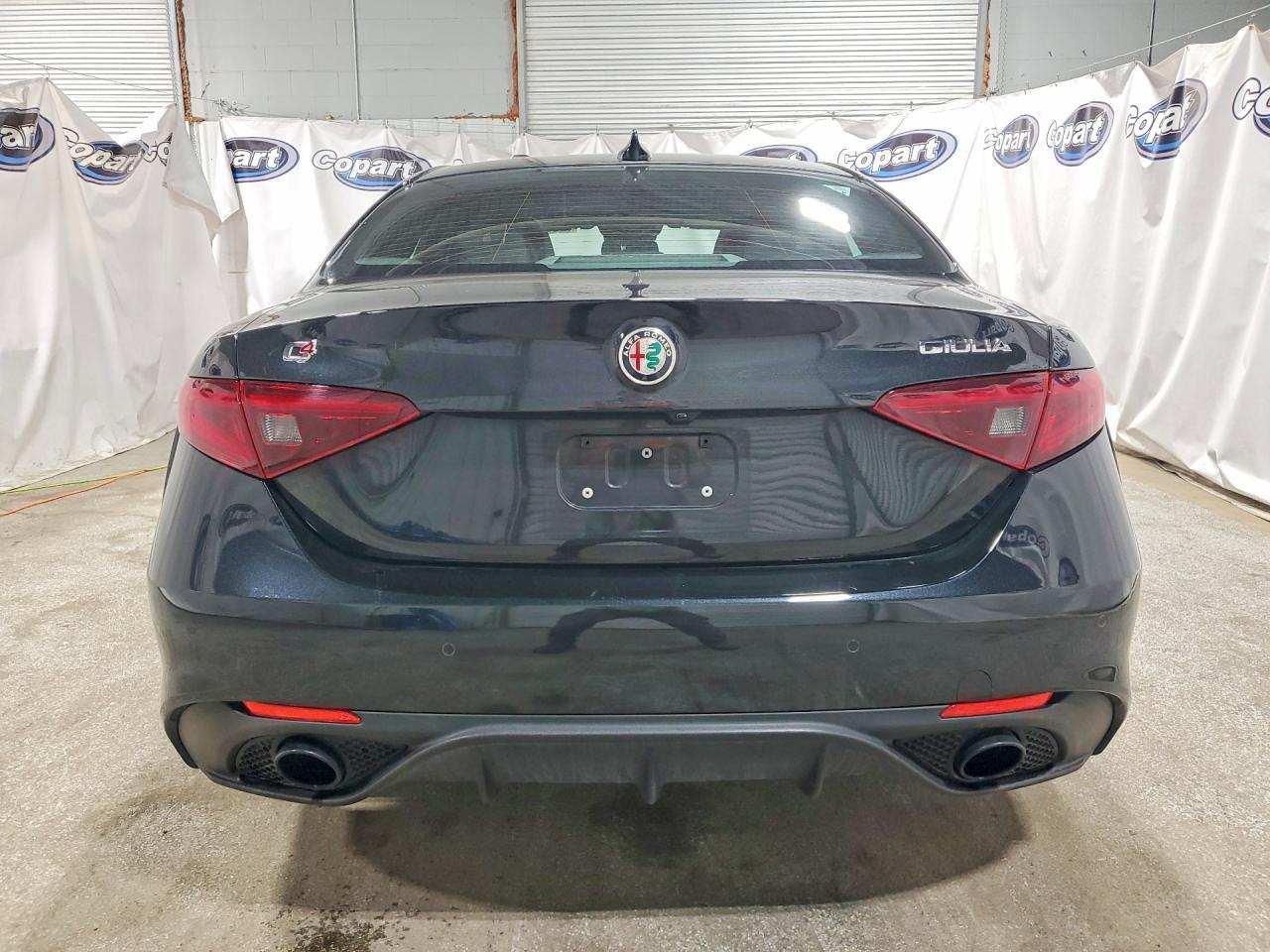 2022 Alfa Romeo Giulia Super - zdjęcie 6