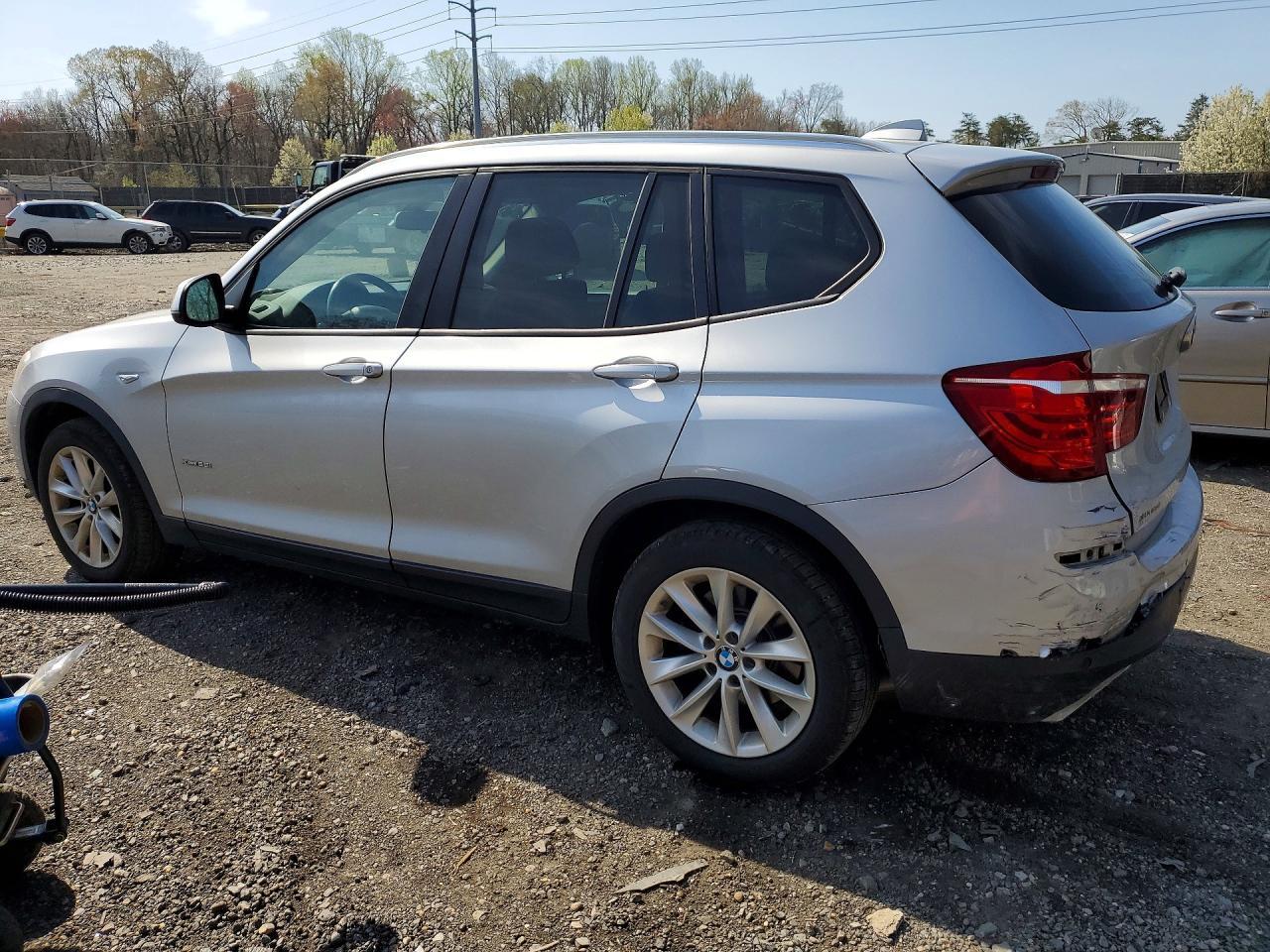 2016 BMW X3 xDrive28I - zdjęcie 2