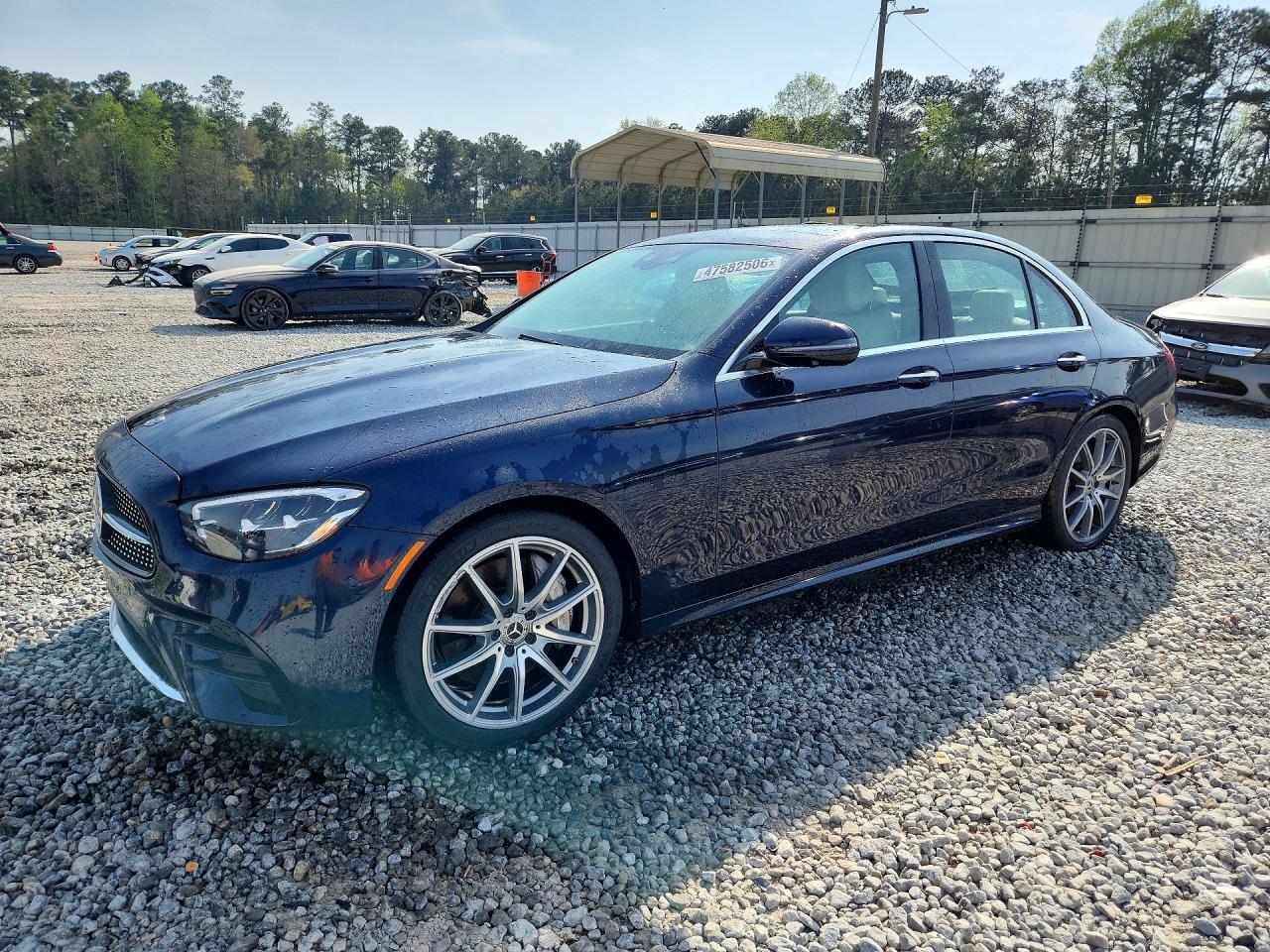 2021 Mercedes-Benz E 350 - zdjęcie główne