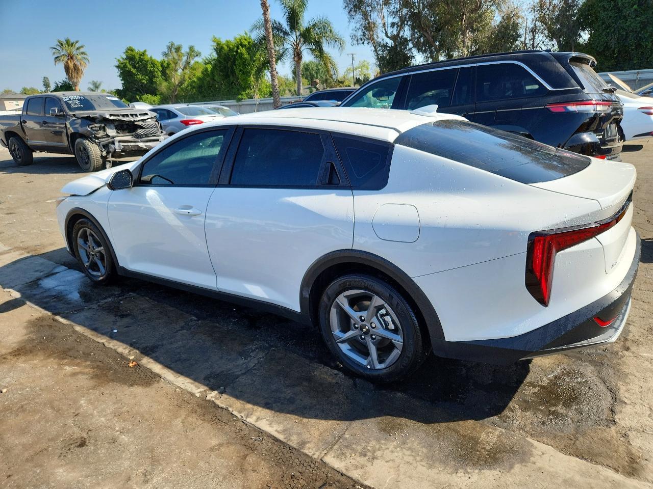 2025 Kia K4 Lxs - zdjęcie 2