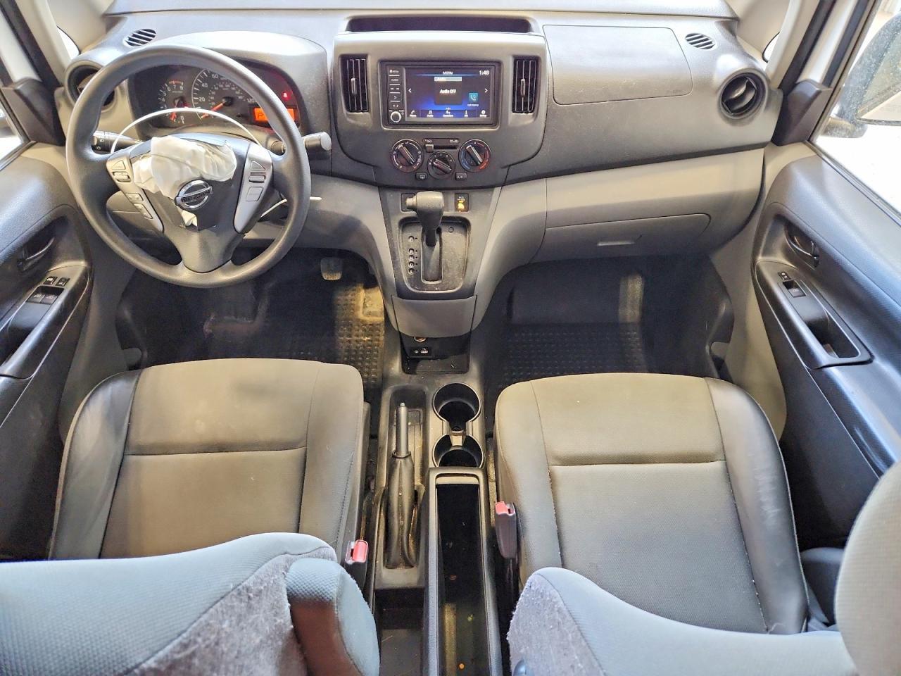2020 Nissan Van - zdjęcie 8
