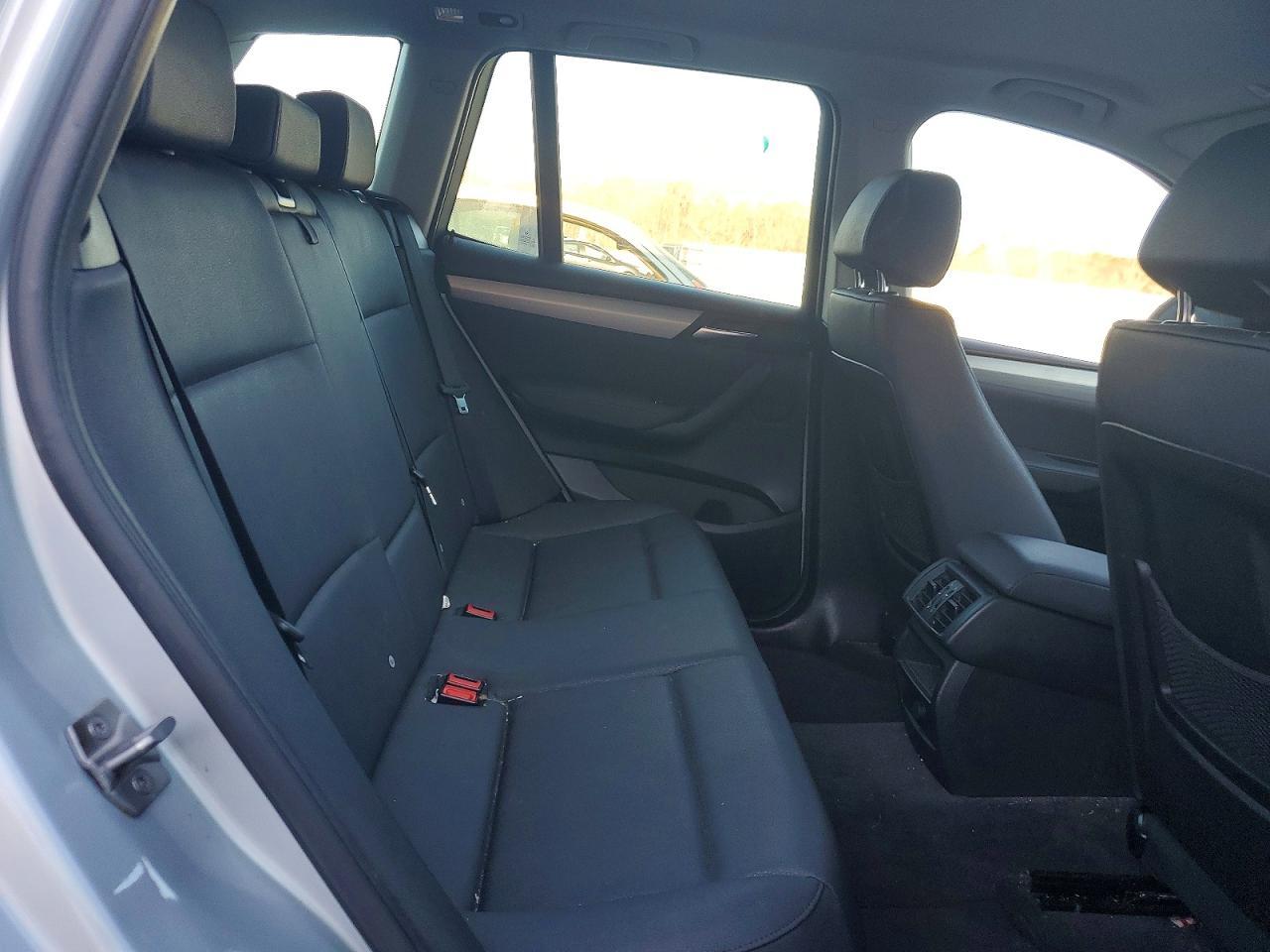 2017 BMW X3 Sdrive28I - zdjęcie 11