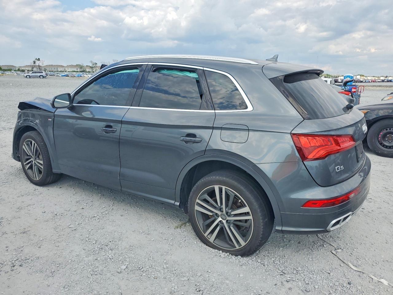 2020 Audi Q5 E Premium Plus - zdjęcie 2