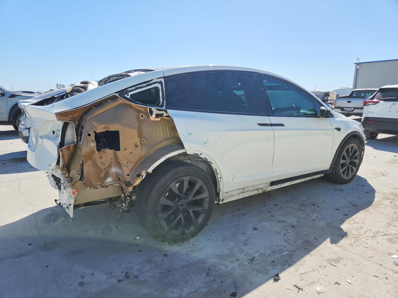 2022 Tesla Model X - zdjęcie 3