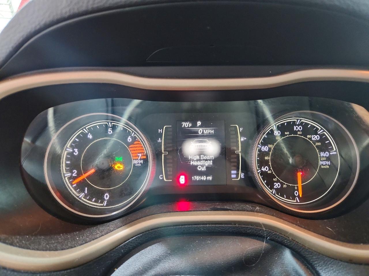 2017 Jeep Cherokee Latitude - zdjęcie 9